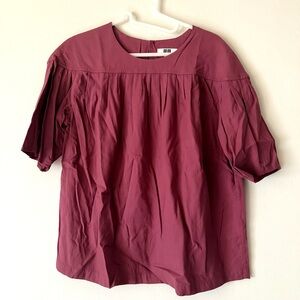 Uniqlo U size S Mauve Short-Sleeve Blouse